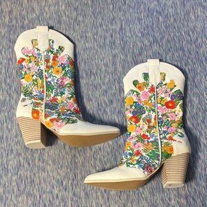Floral cowgirl Western Boots brand new never worn size 7us/38uk